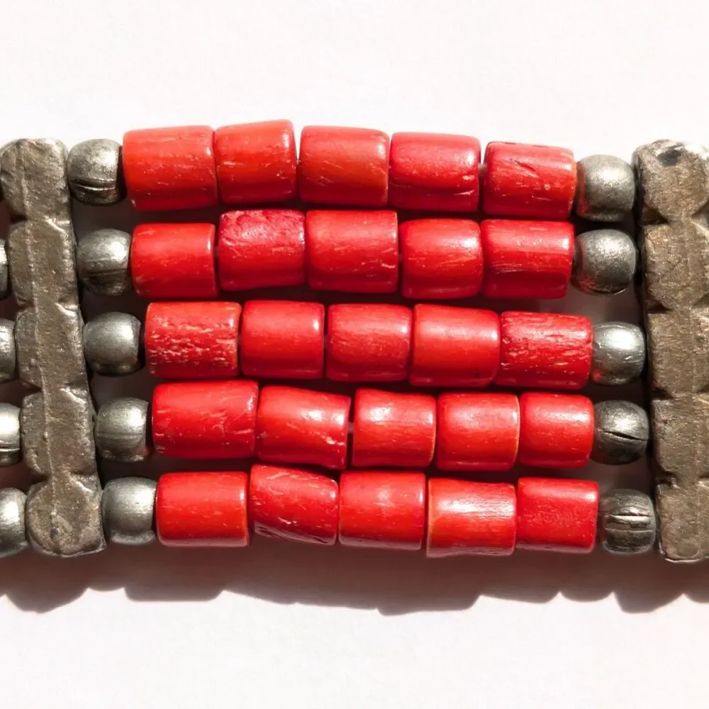 VTG Mexico Red Dyed Bone Bovine Bead Bracelet 5-Strand Ethnic Tribal Silver Tone